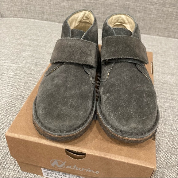 Naturino size 29 (similar to US size 12) suede shoes overall VGUC includes box - Picture 2 of 5